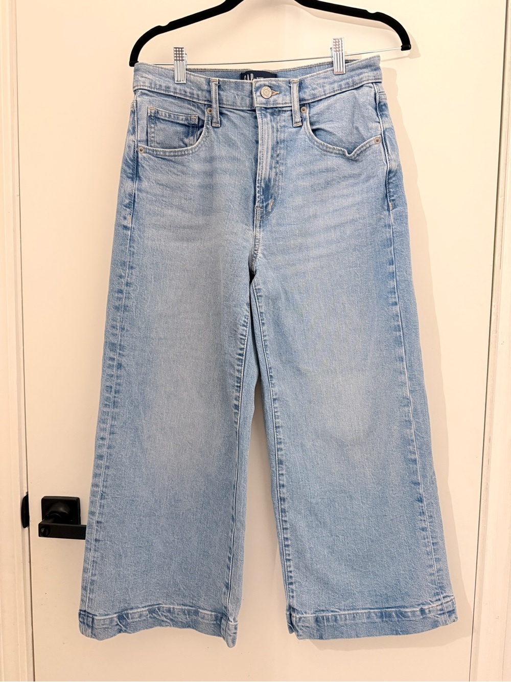 GAP Light Blue Wide-Leg Crop Jeans